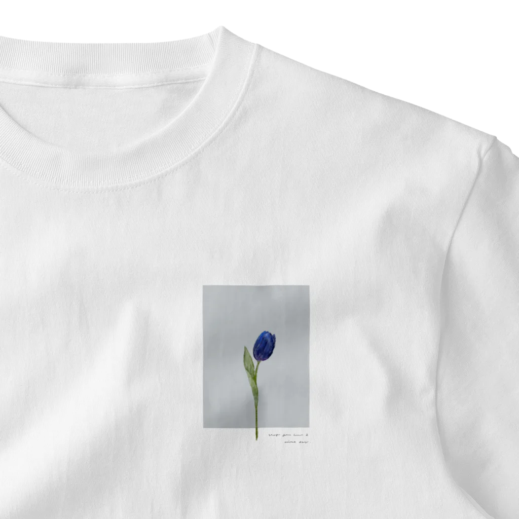 rilybiiのBlueberry Tulip . ワンポイントTシャツ