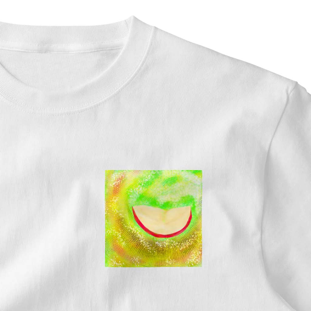 nijiirosorausagiの櫛形の林檎  お話の世界  【虹色空うさぎ】 One Point T-Shirt