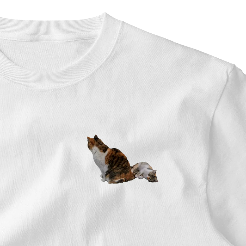 猫島のじかんの親猫の尻かじり子猫 One Point T-Shirt