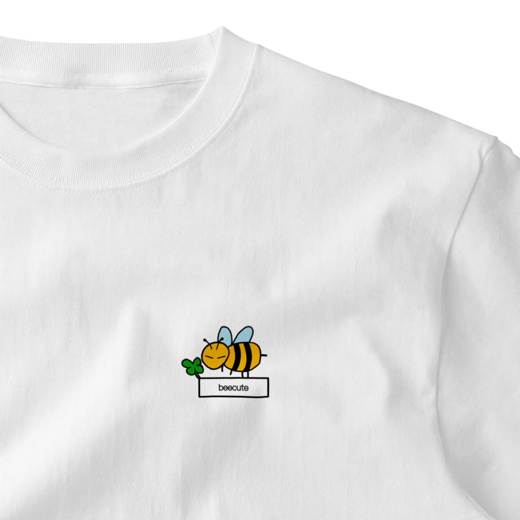 iv_e2006のbeecute One Point T-Shirt