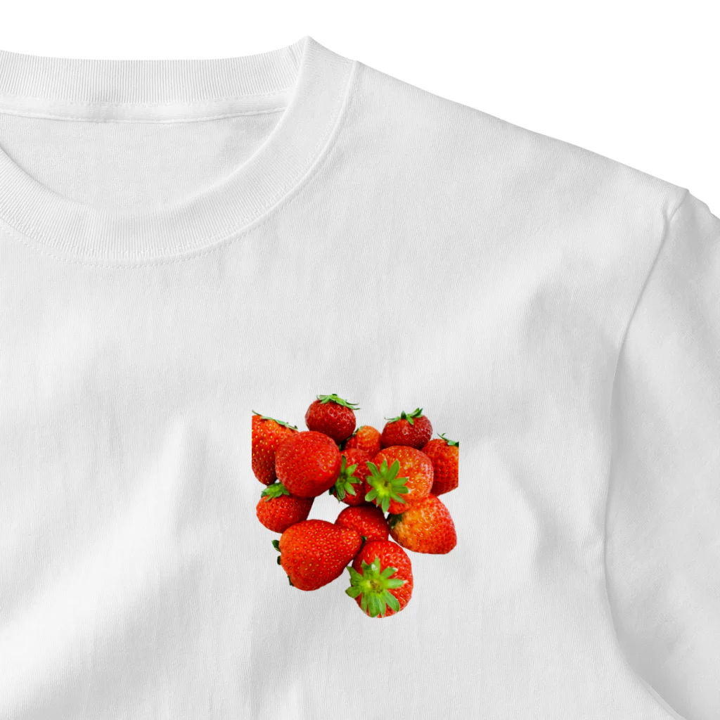 atelier_lapislazuliのいちごがいっぱい🍓 ワンポイントTシャツ