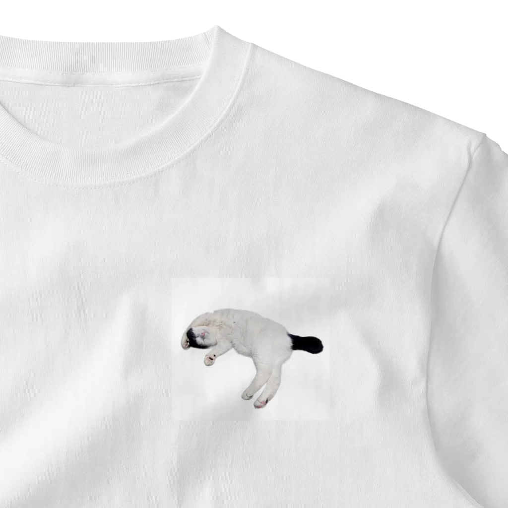 クリスタの尻尾が短い保護猫 たぬちゃん ワンポイントTシャツ