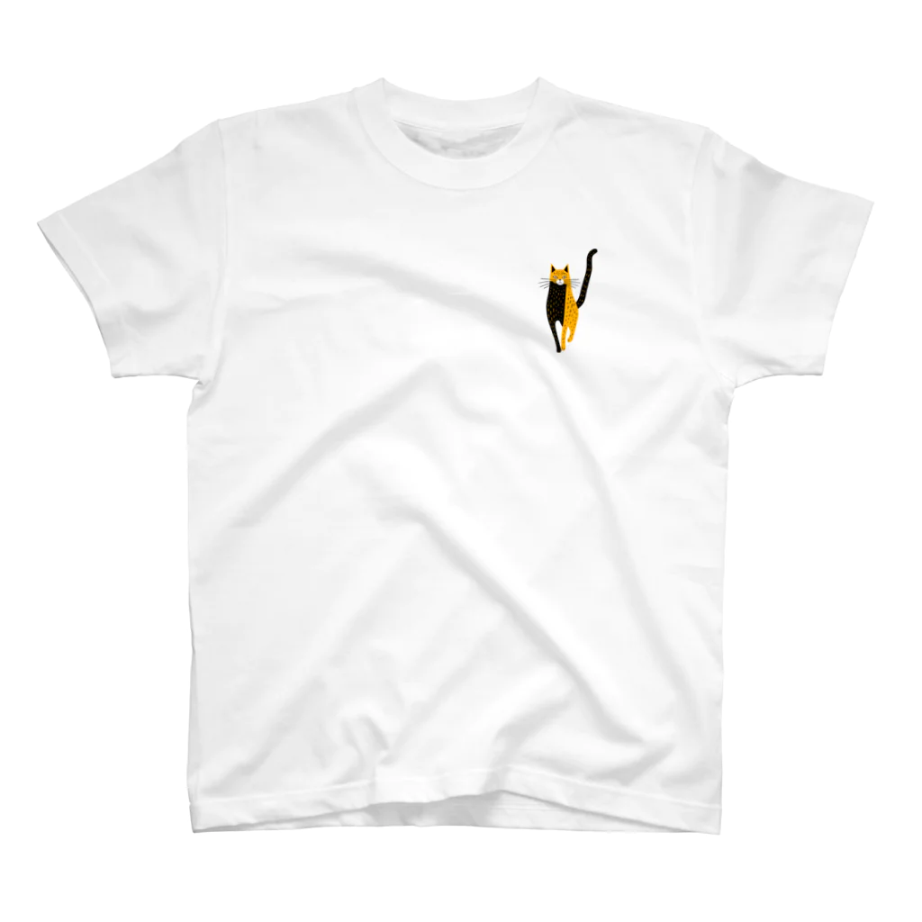 QROOVYのイエロー×黒猫　イケメンバイカラー　pat01 One Point T-Shirt