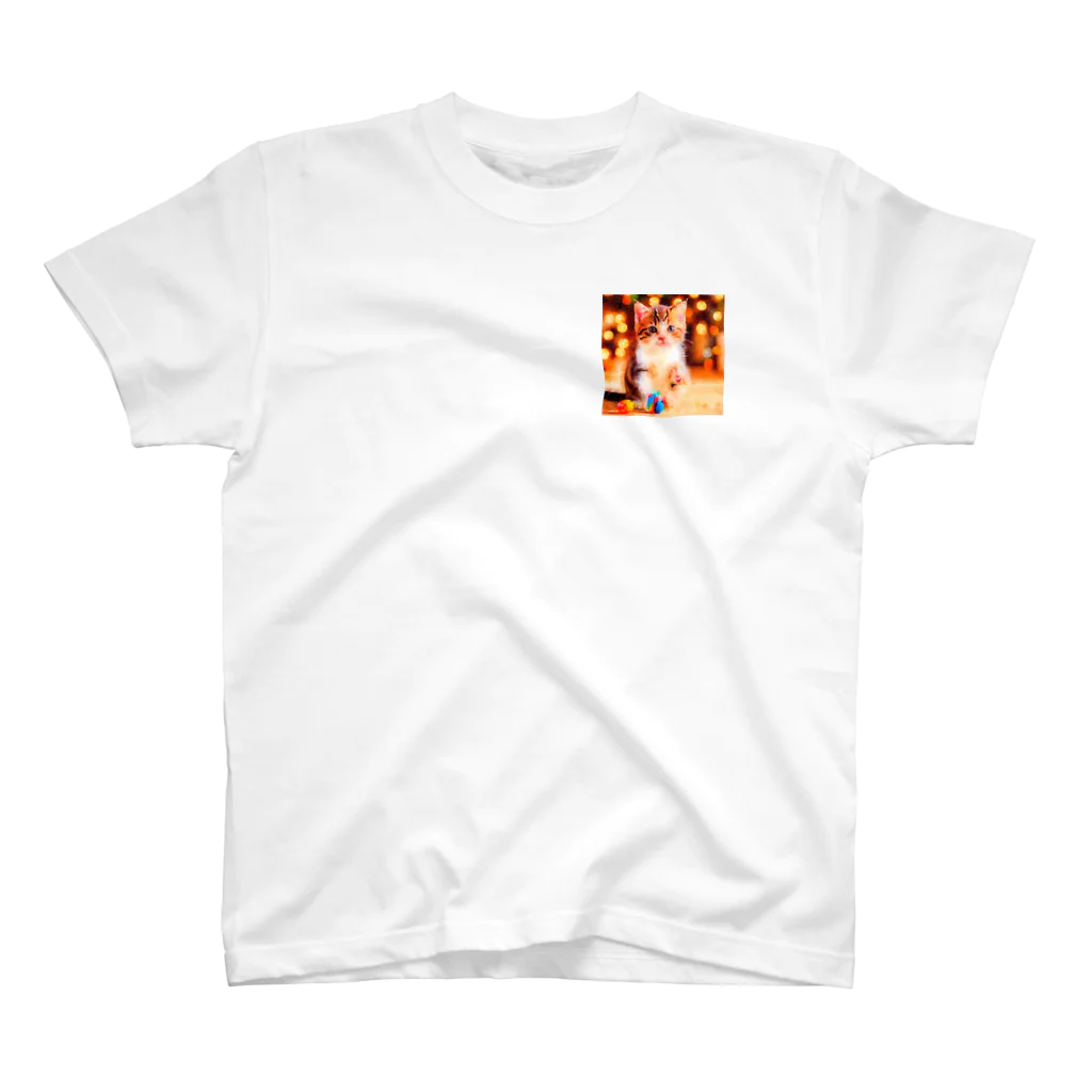 猫好きの谷の猫の水彩画/キジシロねこのイラスト/おもちゃで遊ぶキジ白ネコ ワンポイントTシャツ