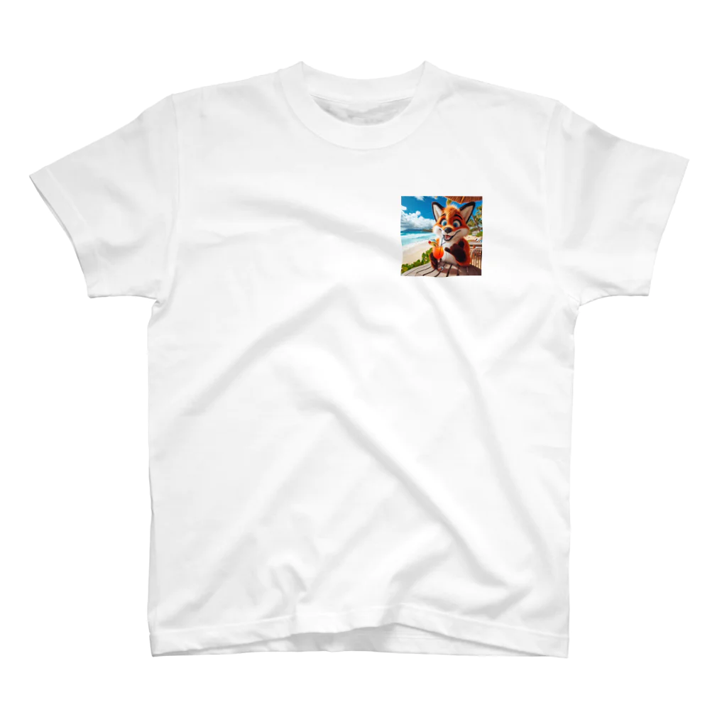 YFCのハワイのリゾートビーチでトロピカルドリンクを飲んでいる陽気なキツネ① ワンポイントTシャツ
