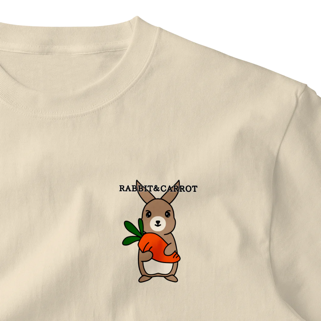kazeou（風王）のRABBIT＆CAROTTE(STAND UP) One Point T-Shirt