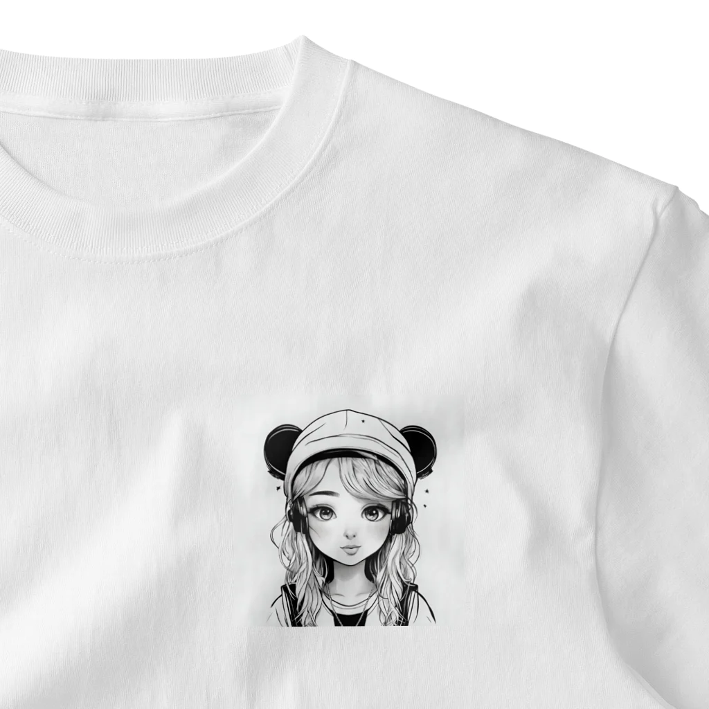 Black marketのblack panda girl ワンポイントTシャツ