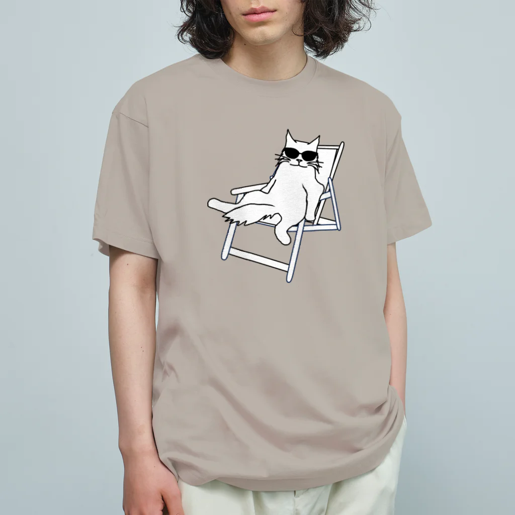 V Voca.のデッキチェアに座る猫 A オーガニックコットンTシャツ