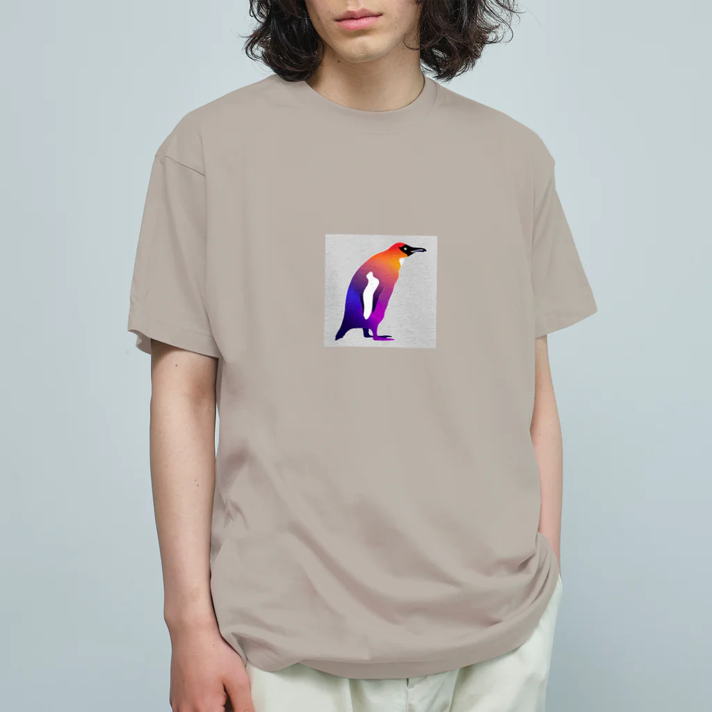 mirinconixの紫からオレンジのグラデーションのペンギン オーガニックコットンTシャツ