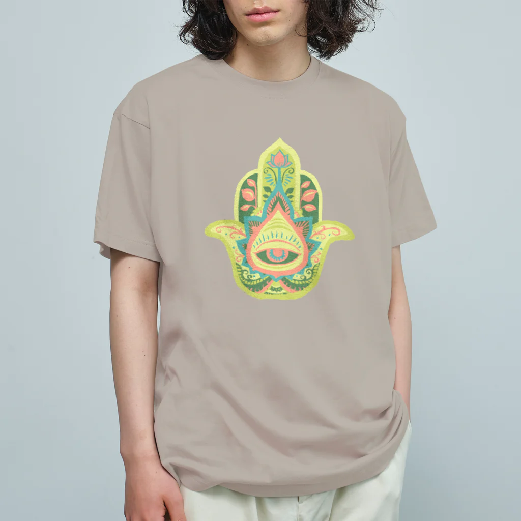 IZANAMI by Akane Yabushitaの誕生石色✋ハムサの手（8月・ペリドット） Organic Cotton T-Shirt