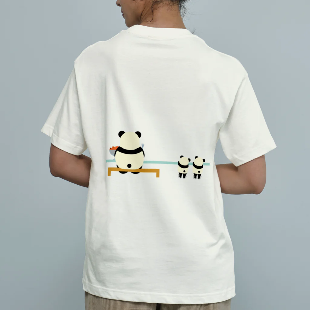 エミリオの子供に内緒でスイカを食べるパンダママと勘付いた双子パンダ Organic Cotton T-Shirt