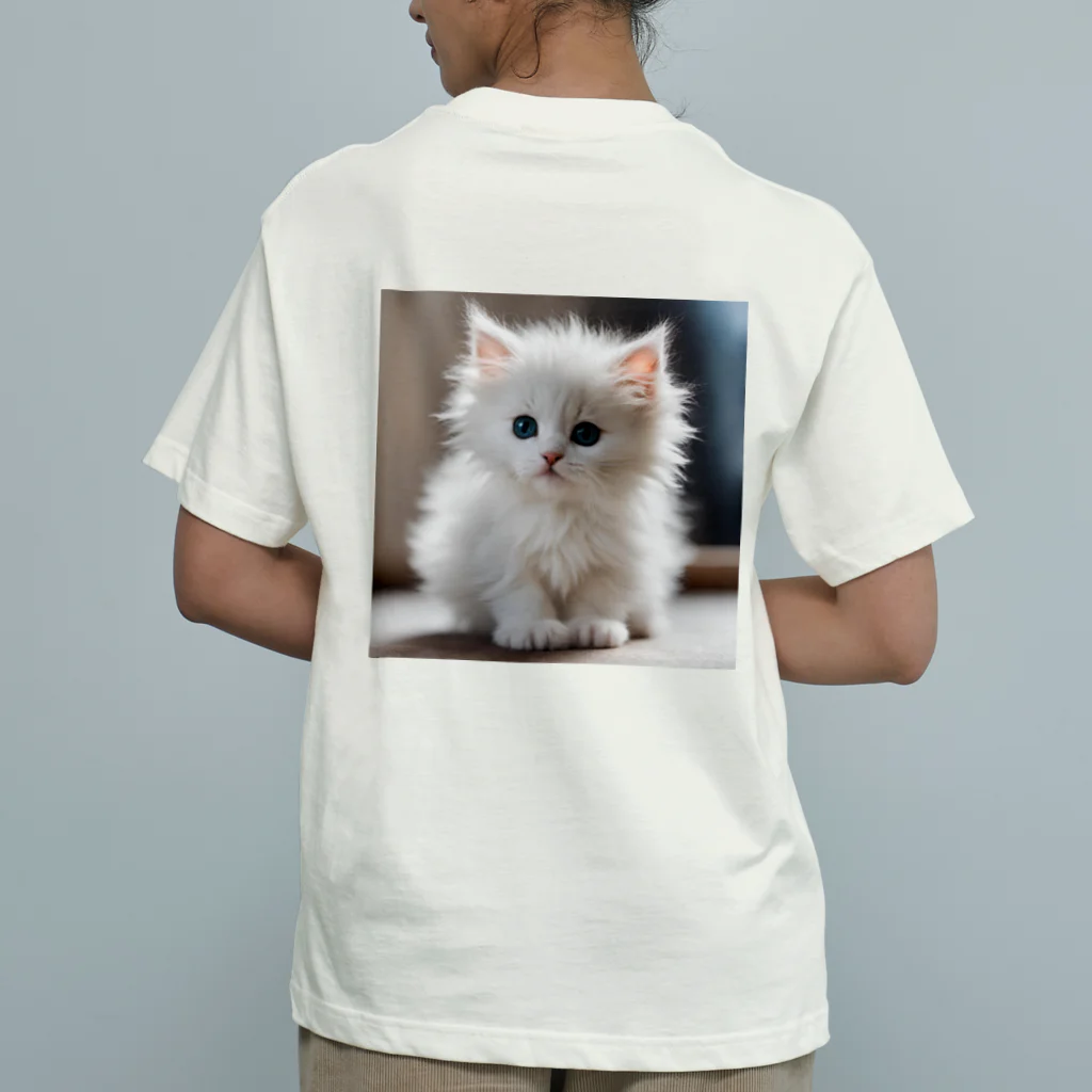 SkyBlueのキュートな子猫 オーガニックコットンTシャツ