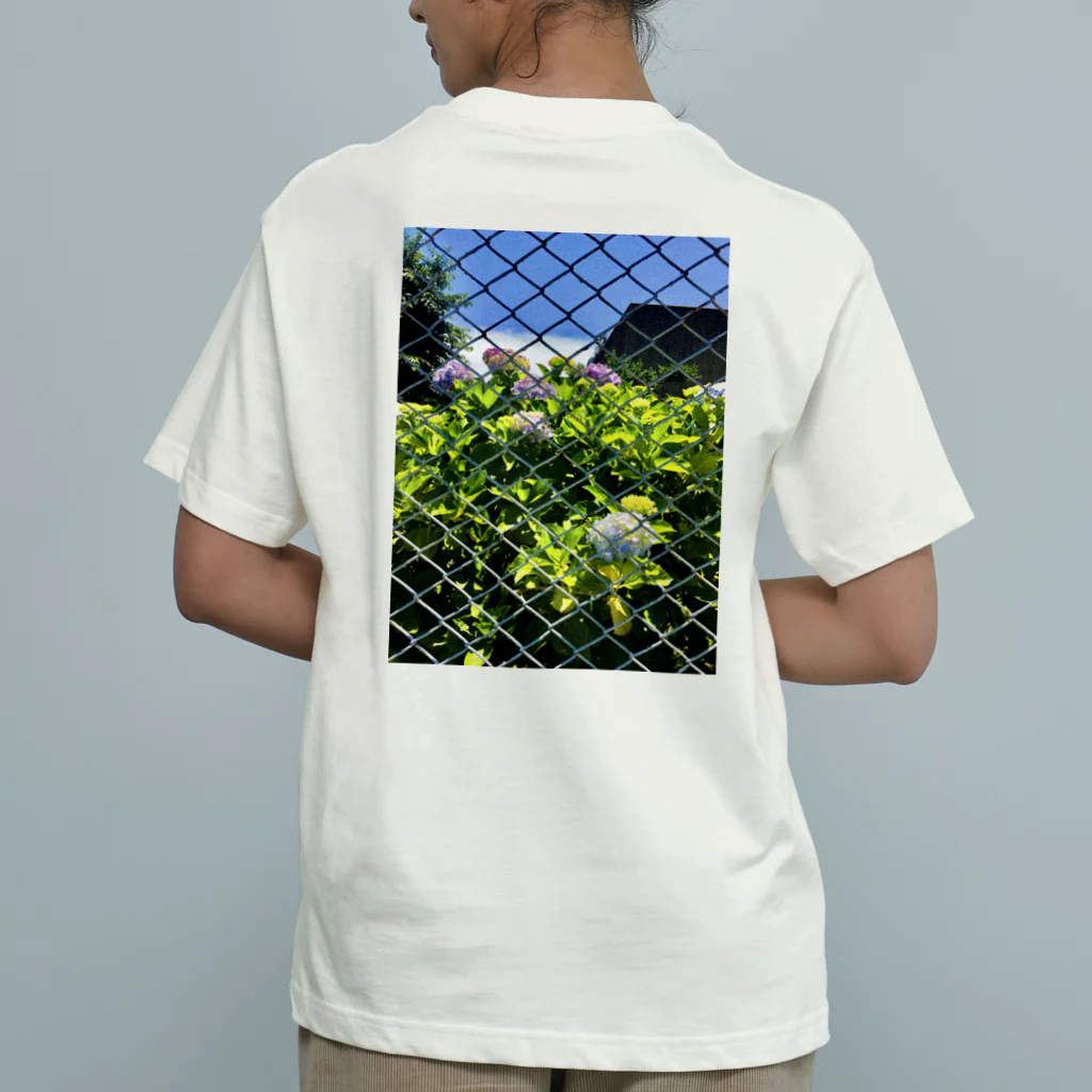 些細な心の日曜日のフェンス越しの花たち Organic Cotton T-Shirt