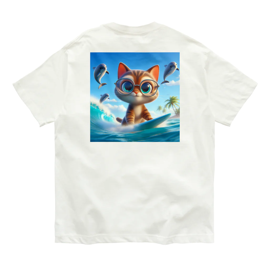 猫と紡ぐ物語のお気に入りのサーフボードでサーフィンする猫 Organic Cotton T-Shirt