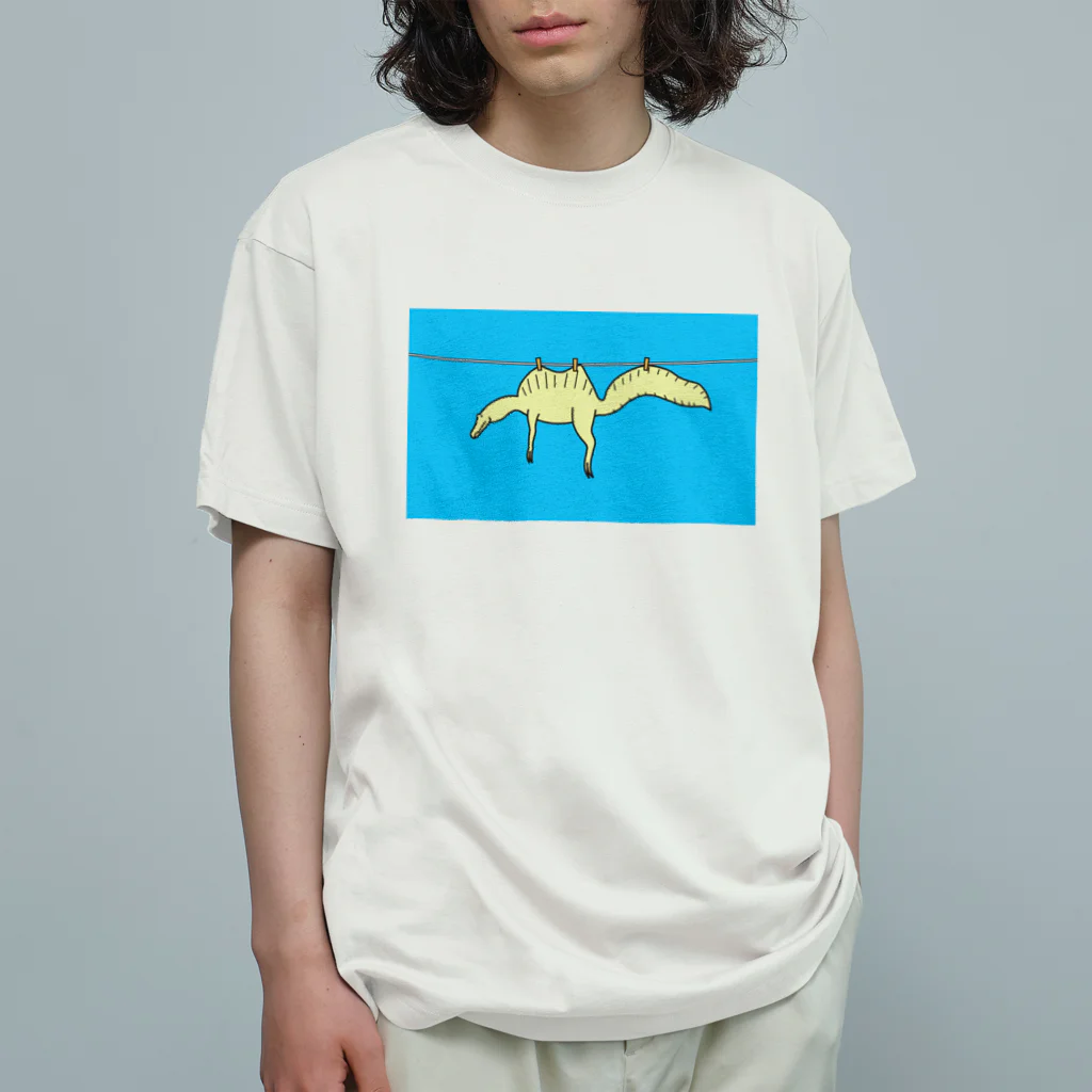 泥と暮らしのスピノサウルスの干し方 Organic Cotton T-Shirt