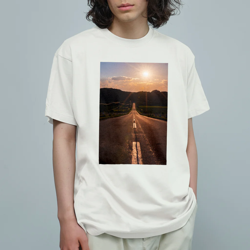 guchy-kの夕陽の向こうは Organic Cotton T-Shirt