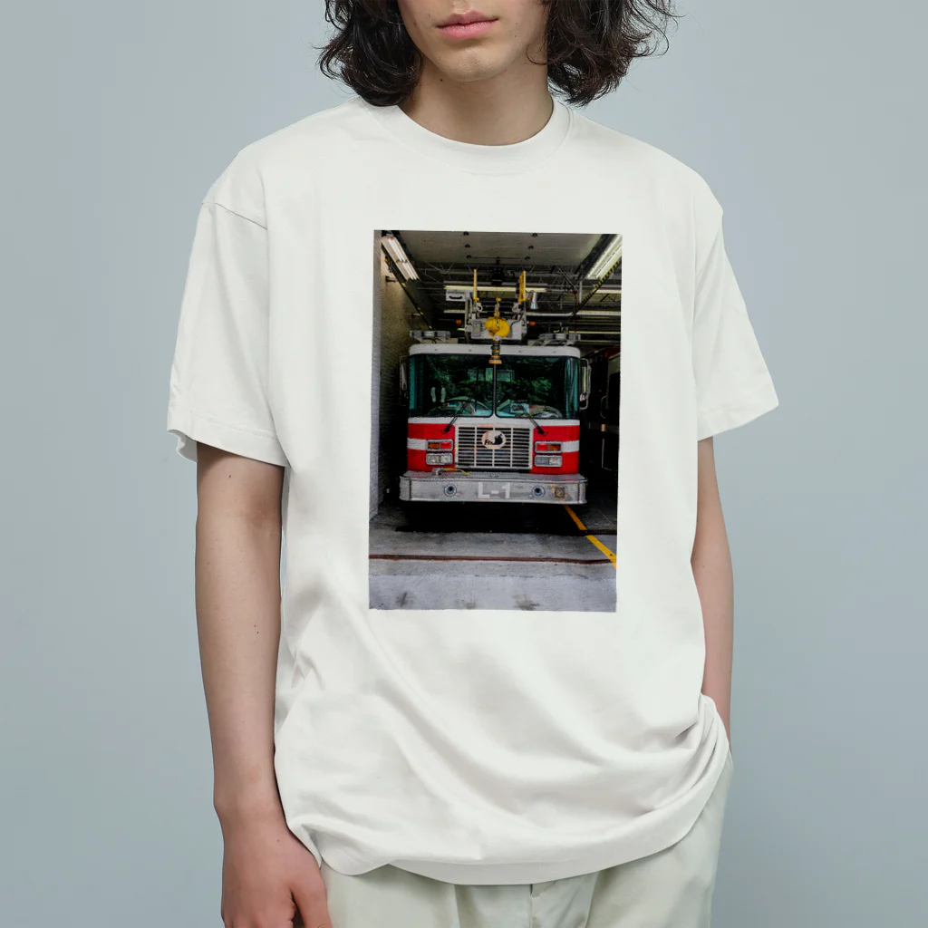 ビッグスマイルライフの消防車 オーガニックコットンTシャツ