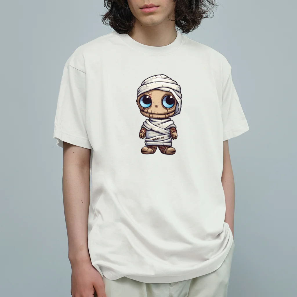 NeoNestのWrapped Wonders Halloween Collection: Mummy #06 オーガニックコットンTシャツ