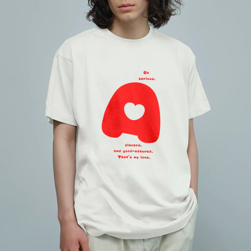 笑う犬のTシャツ屋さんの「可愛らしく、首をかしげるA」めちゃかわ半袖・長袖Tシャツ♪・正面プリント（文字色→赤） 유기농 코튼 티셔츠