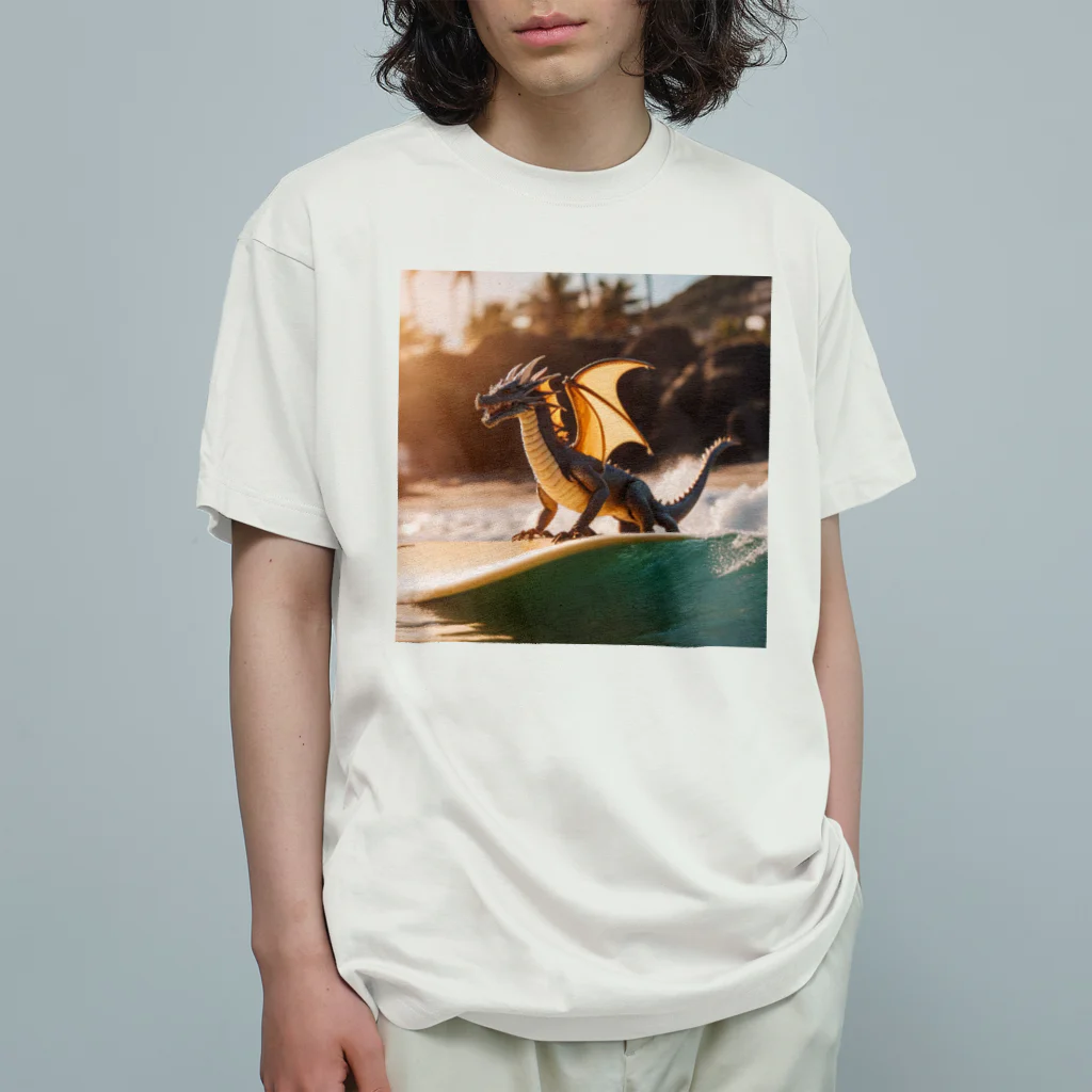 RAKICHIのドラゴンがサーフィンをしています Organic Cotton T-Shirt