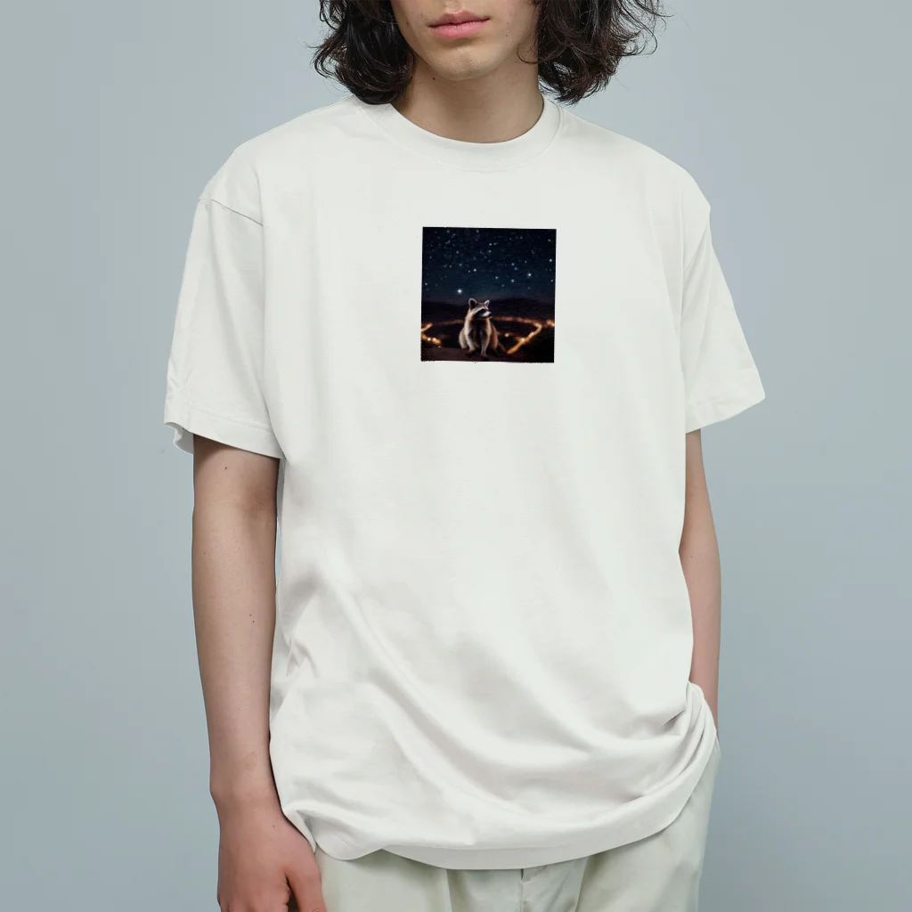 araiguma_shopの星を眺めているアライグマ Organic Cotton T-Shirt