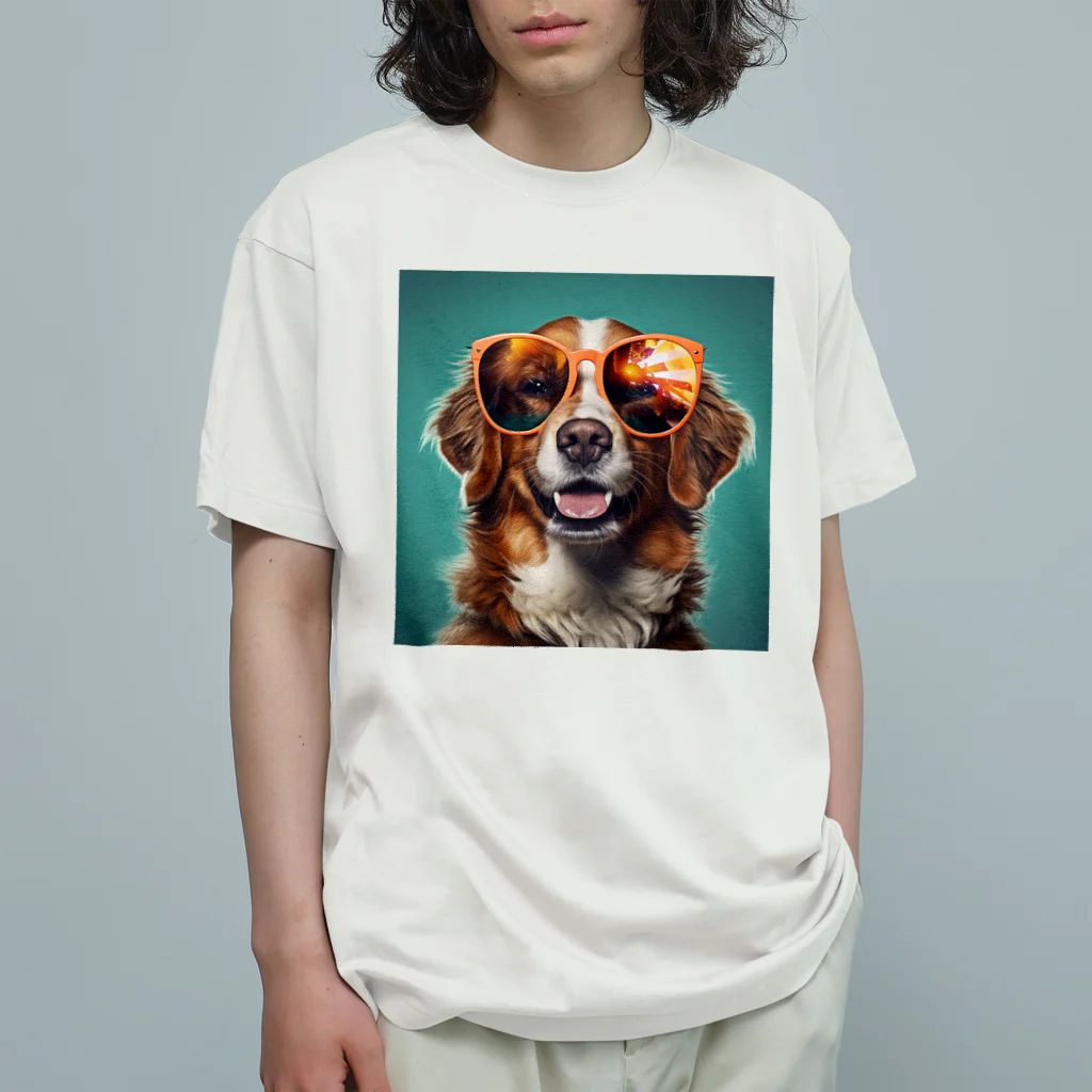 AQUAMETAVERSEのサングラスをかけた、かわいい犬 Marsa 106 オーガニックコットンTシャツ