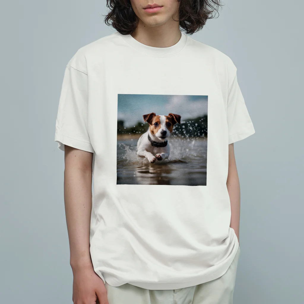 jackrussellvibes___の水しぶきあげながらジャンプするジャックラッセルテリア Organic Cotton T-Shirt