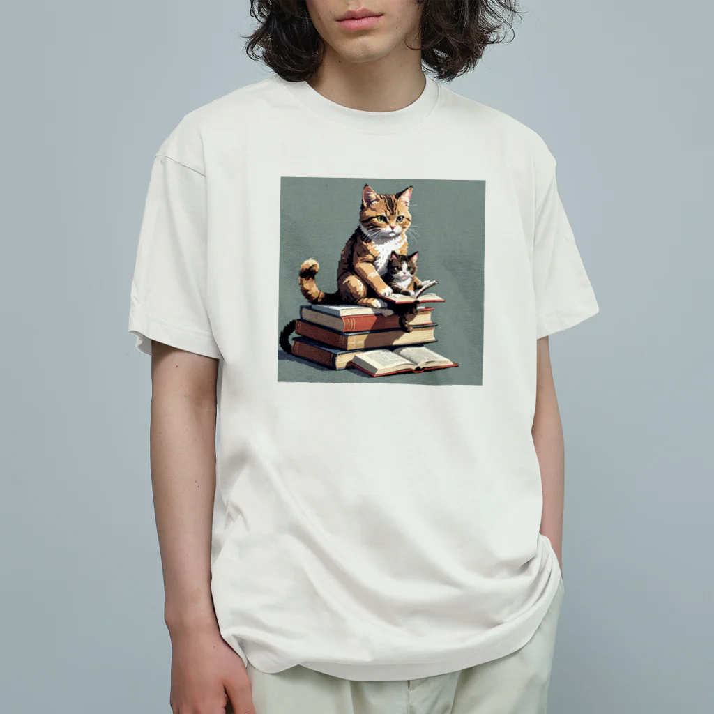 三毛猫shopの本を読む猫 オーガニックコットンTシャツ