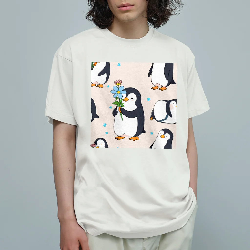 ganeshaの花を持ったかわいいペンギン Organic Cotton T-Shirt