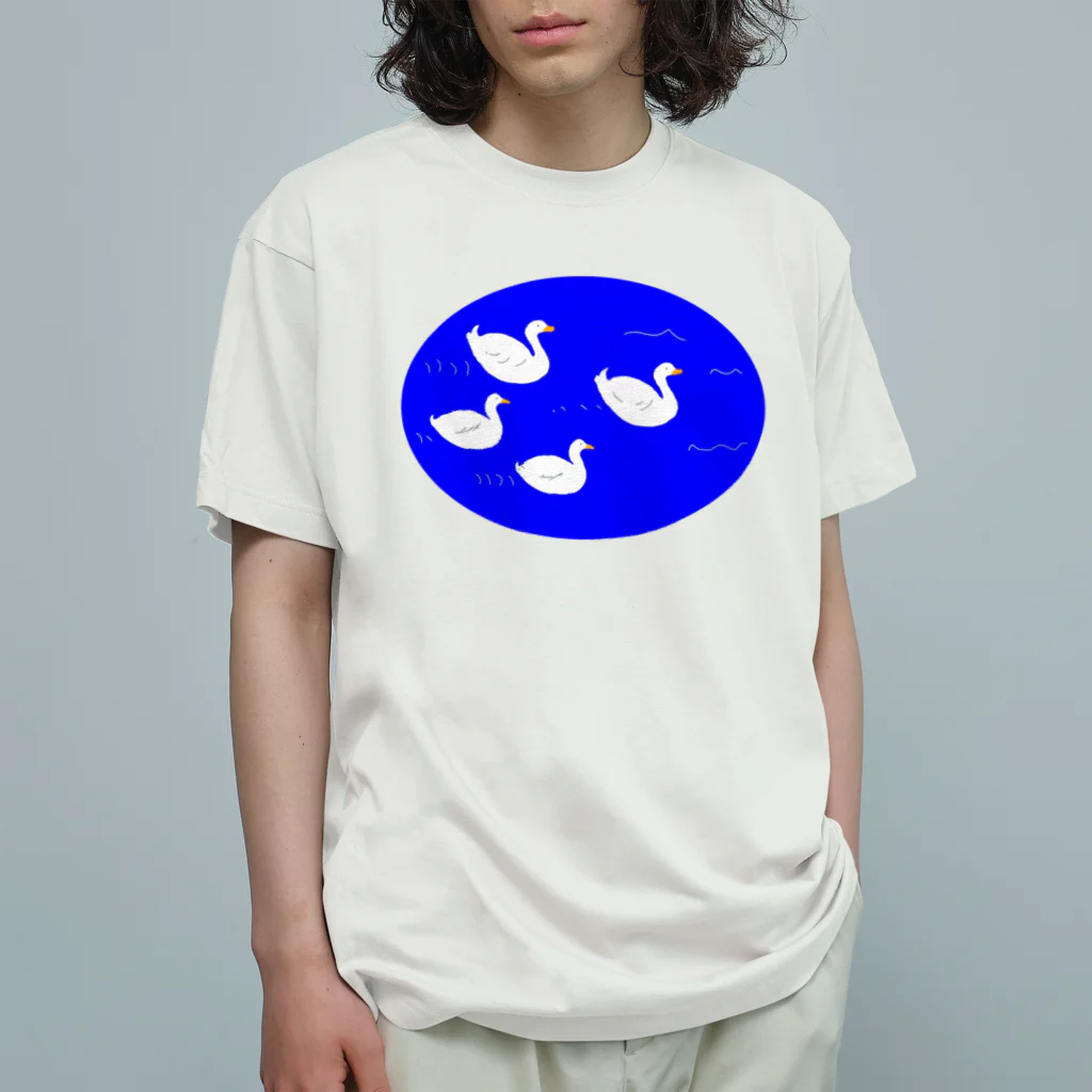 小鳥と映画館の白鳥の湖 Organic Cotton T-Shirt