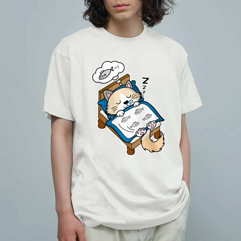 茶々の猫グッズのベッドで寝る猫(ラグドール男の子レッド) オーガニックコットンTシャツ