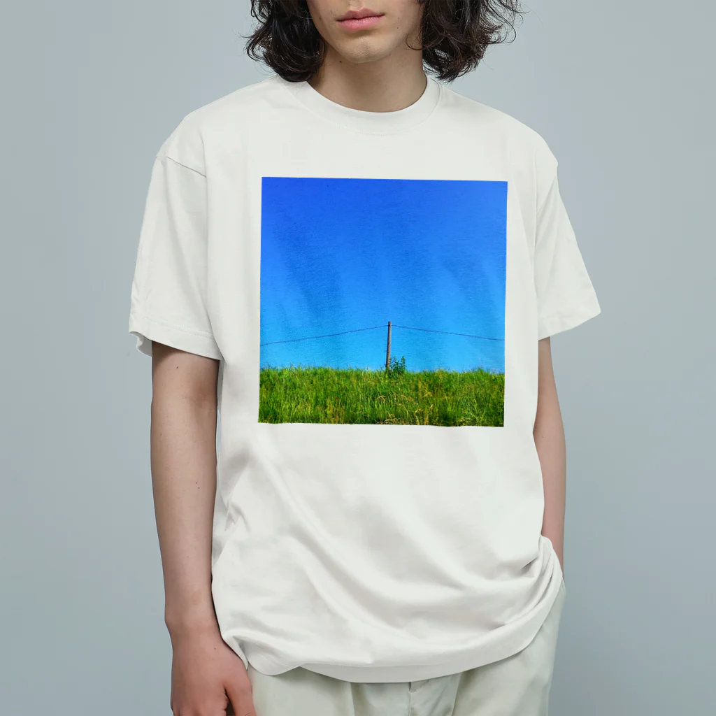 夏のゆゆゆの夏の土手の青空 オーガニックコットンTシャツ