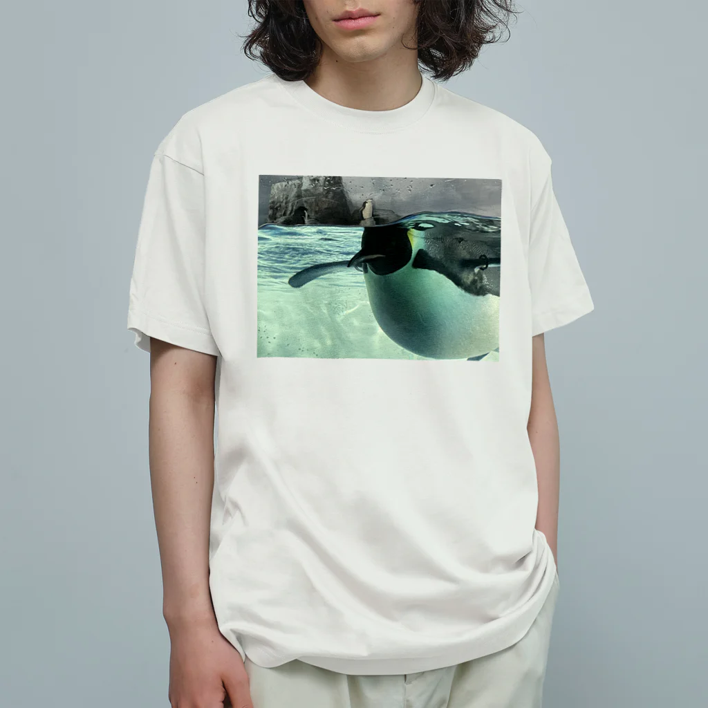 ペンギンの写真のコウテイペンギン　写真　リアル オーガニックコットンTシャツ