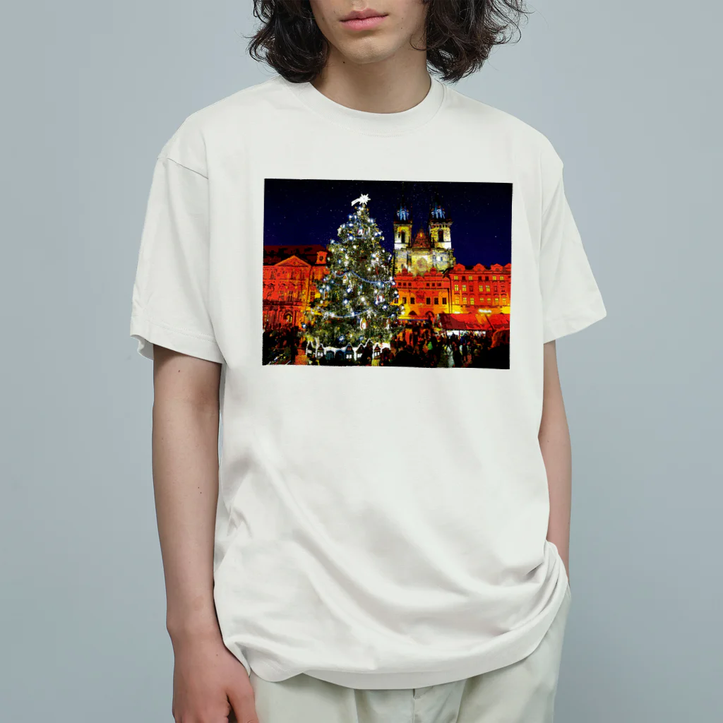 GALLERY misutawoのプラハ 夜のクリスマスツリーとティーン教会 オーガニックコットンTシャツ