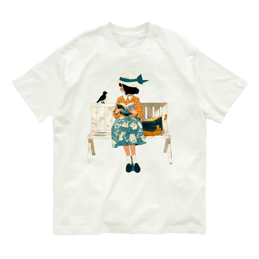 桜音ことこ企画の小鳥と少女のベンチ Organic Cotton T-Shirt