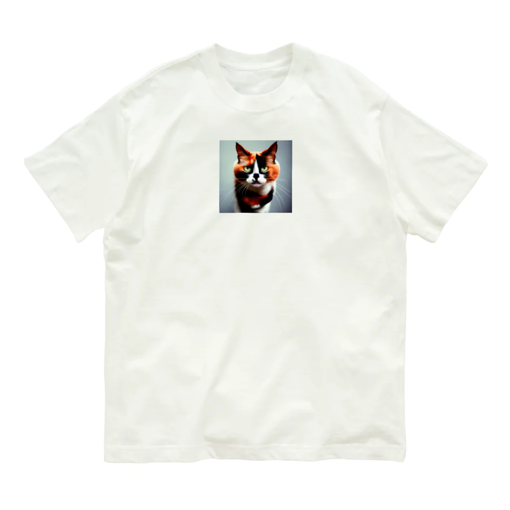 den_hartの我慢顔の三毛猫くん Organic Cotton T-Shirt