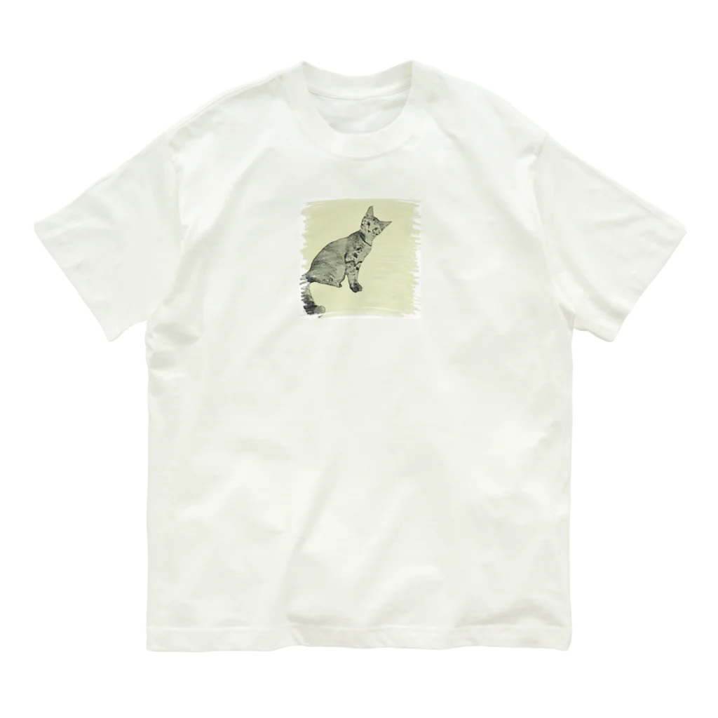 コハクのカーテンレールから見下ろすコハク Organic Cotton T-Shirt