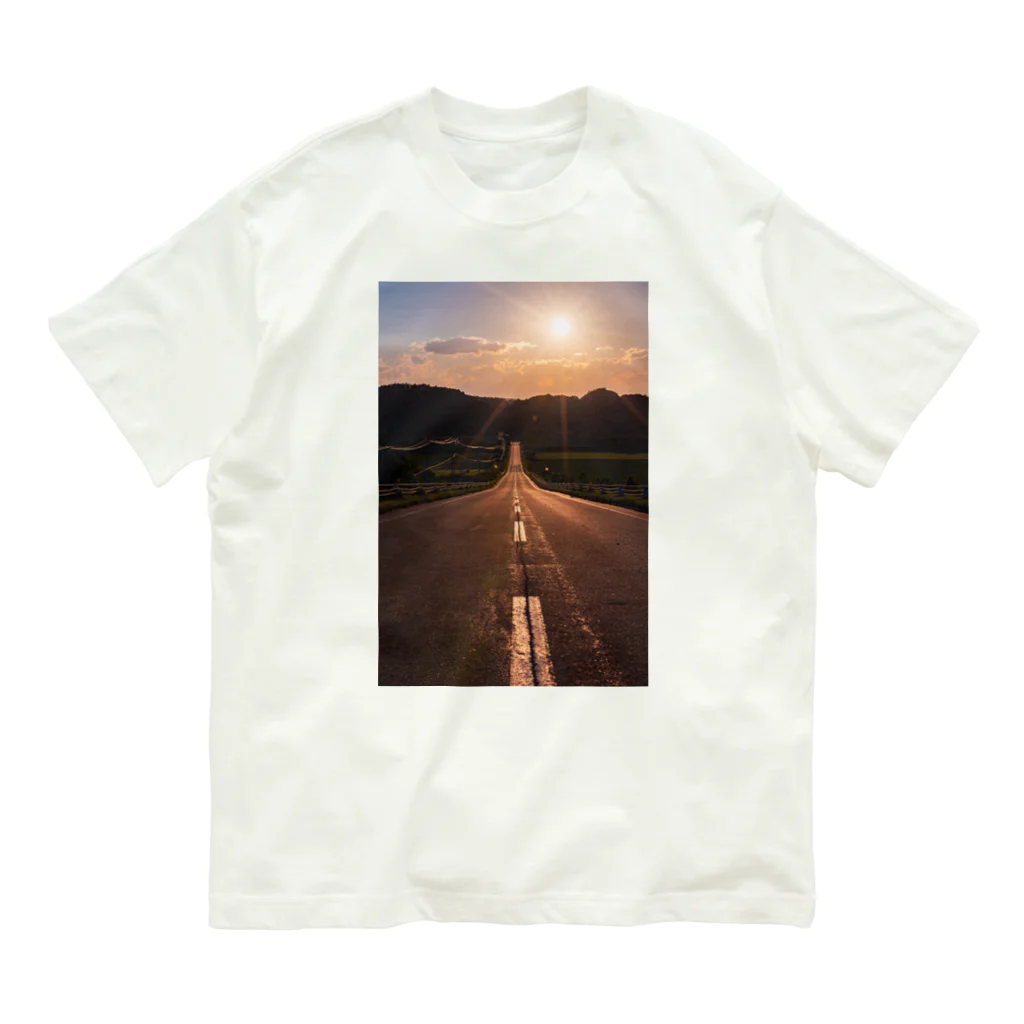 guchy-kの夕陽の向こうは Organic Cotton T-Shirt