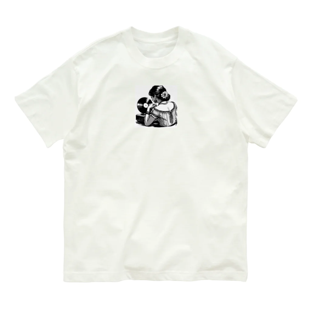 音楽ルー106の音楽を聴く女の人 Organic Cotton T-Shirt