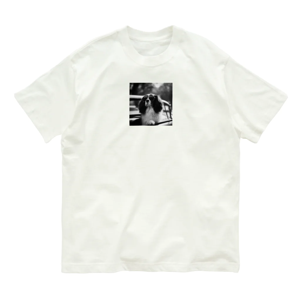 LoraCafeのサングラスのBarry Organic Cotton T-Shirt