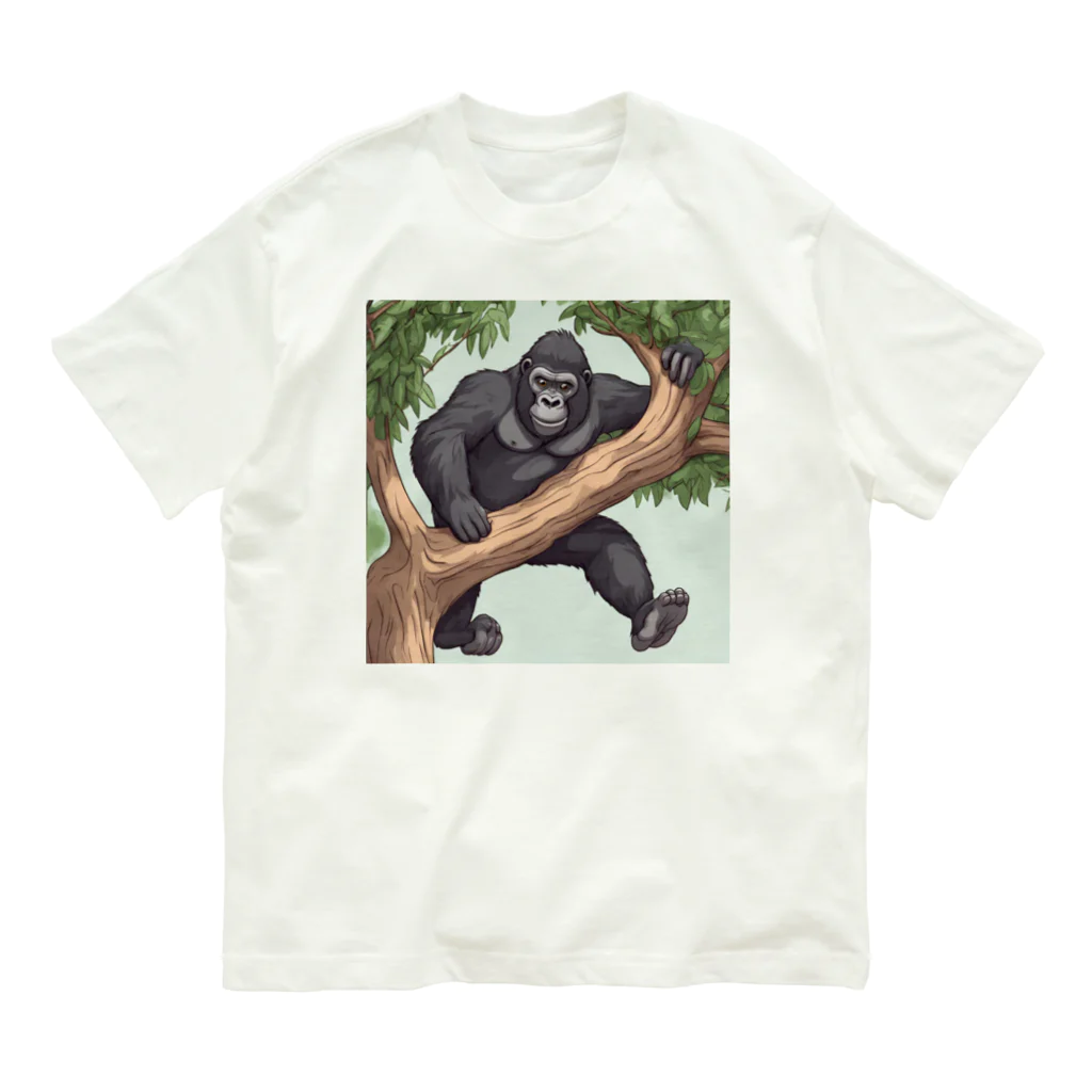 namuhatimanの木を登っているゴリラ Organic Cotton T-Shirt