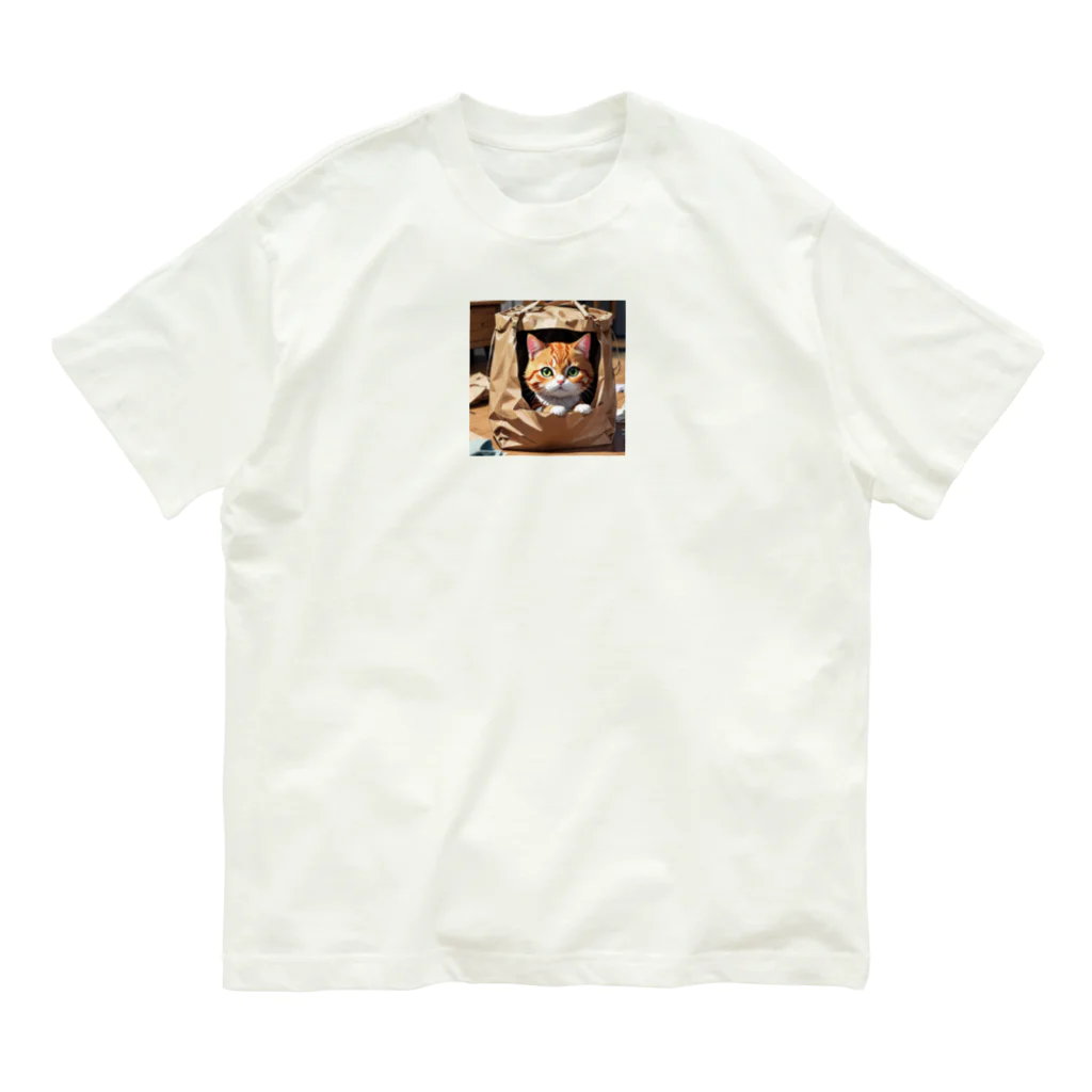 oz-chanの袋に入り込んで遊んでいる猫 Organic Cotton T-Shirt