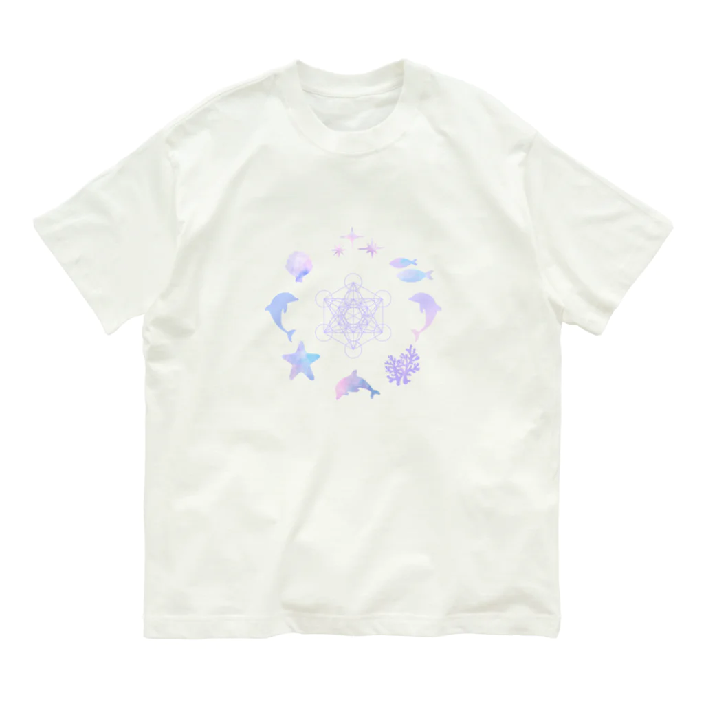 Metatron’s Cube Cosmosの「日の出前の光に映えるメタトロンキューブと海の生き物たち オーガニックコットンTシャツ