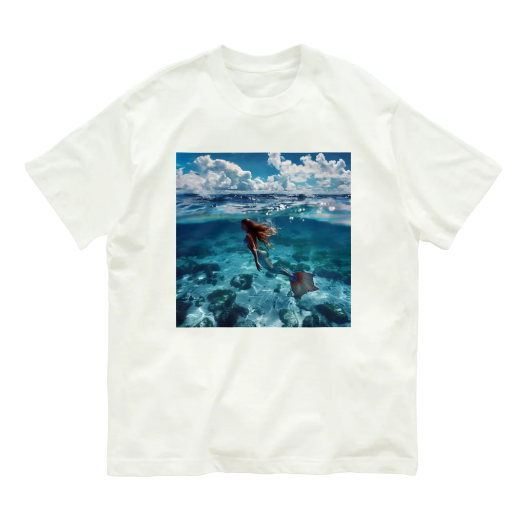 AQUAMETAVERSEのモルジブの大海原で人魚が泳いでいますsanae2074 Organic Cotton T-Shirt