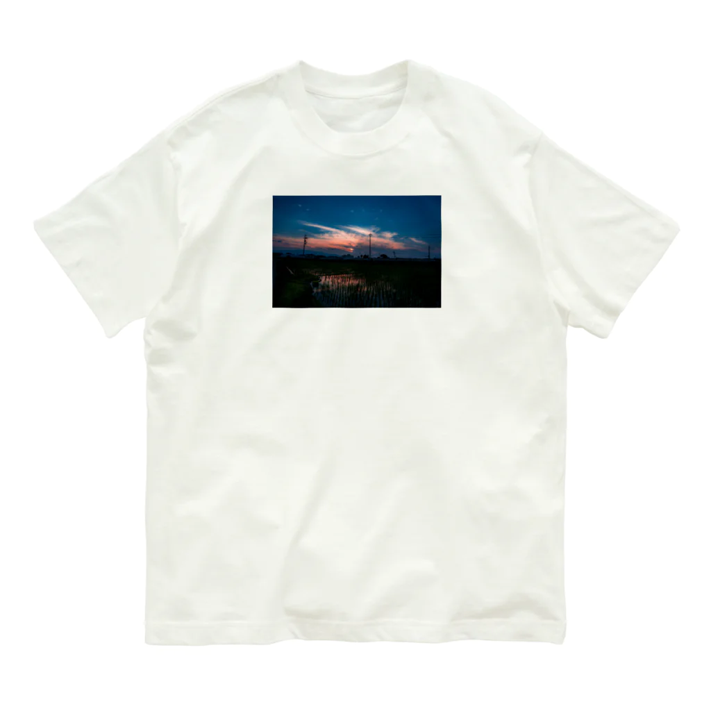 otakeの写真店の夕焼けの田んぼ オーガニックコットンTシャツ