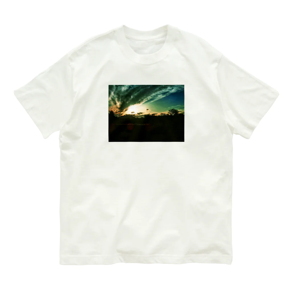 SHOPマニャガハの変わる空、変わる雲 Organic Cotton T-Shirt