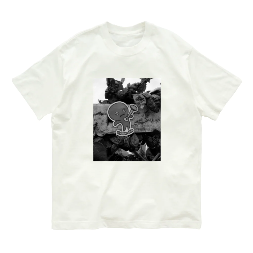 STUDIO SUNLIGHT WEB SHOPのぶーどぅーどーる「今日もどこかにはりつけられる」 Organic Cotton T-Shirt