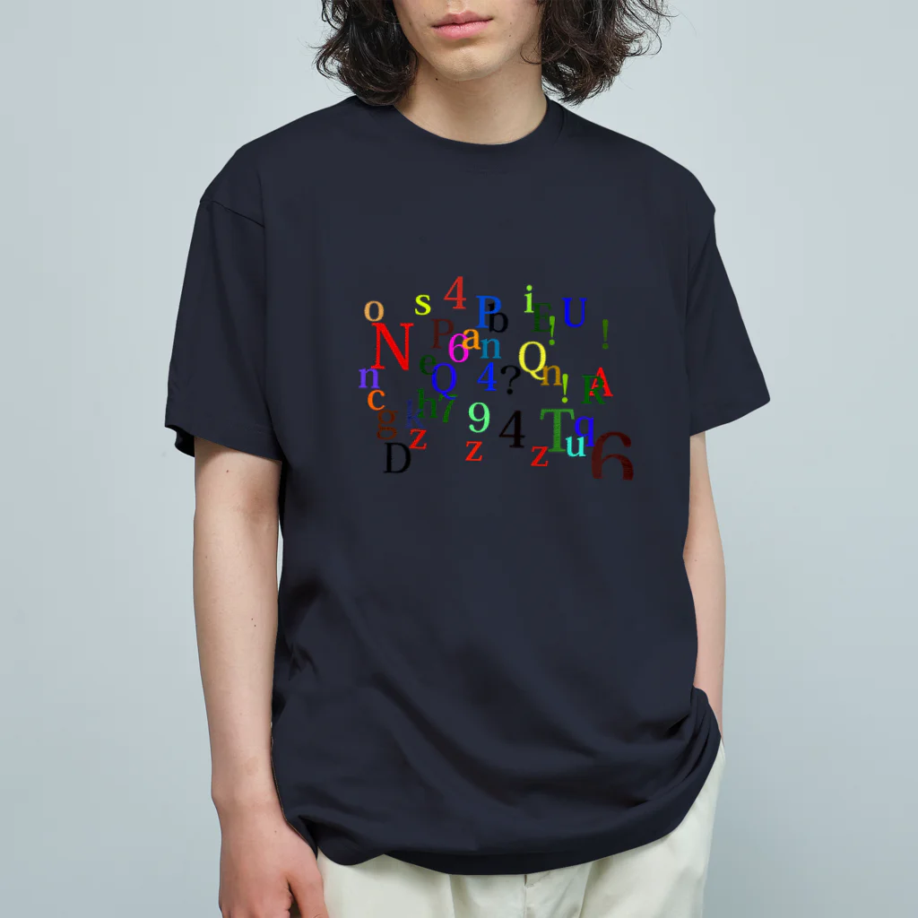 ヒラエイのアルファベットと数字の洪水 オーガニックコットンTシャツ