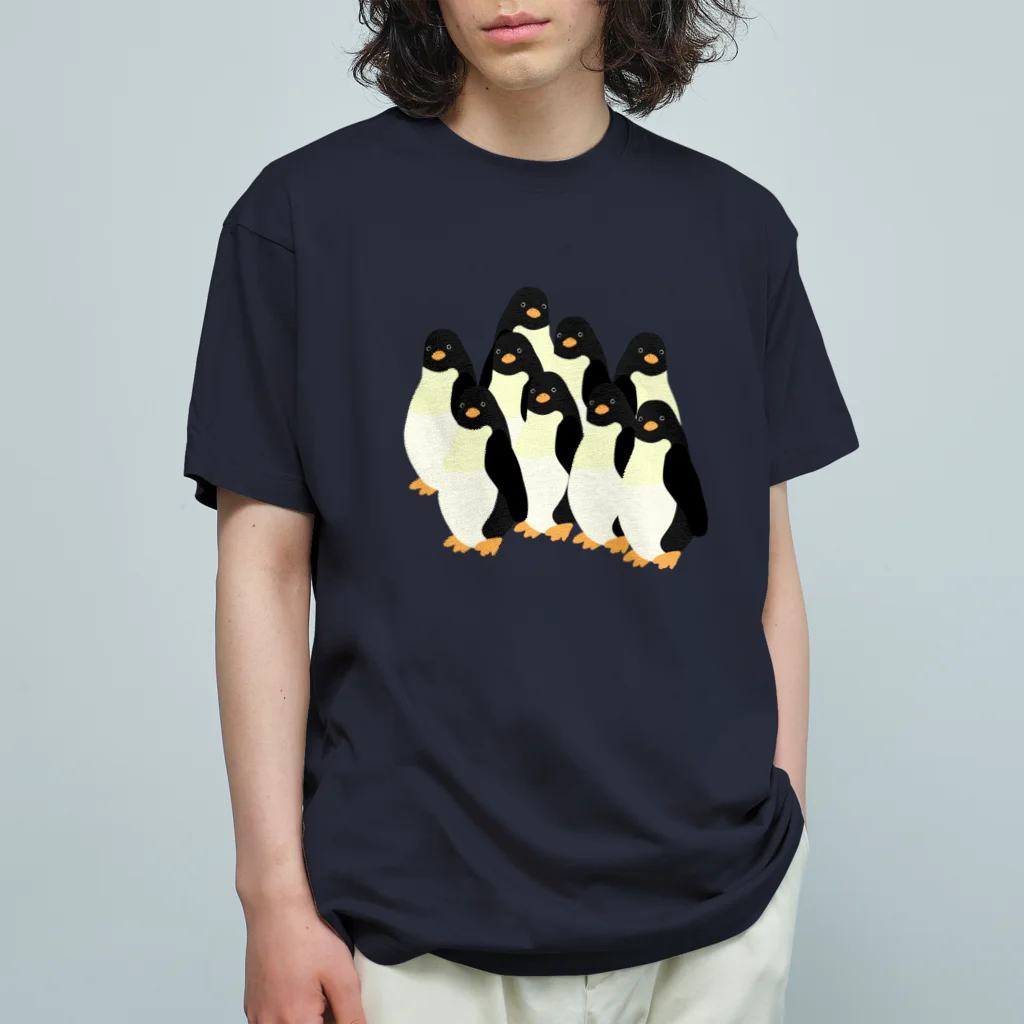 mendakoshopのこっちを見てくるペンギン オーガニックコットンTシャツ