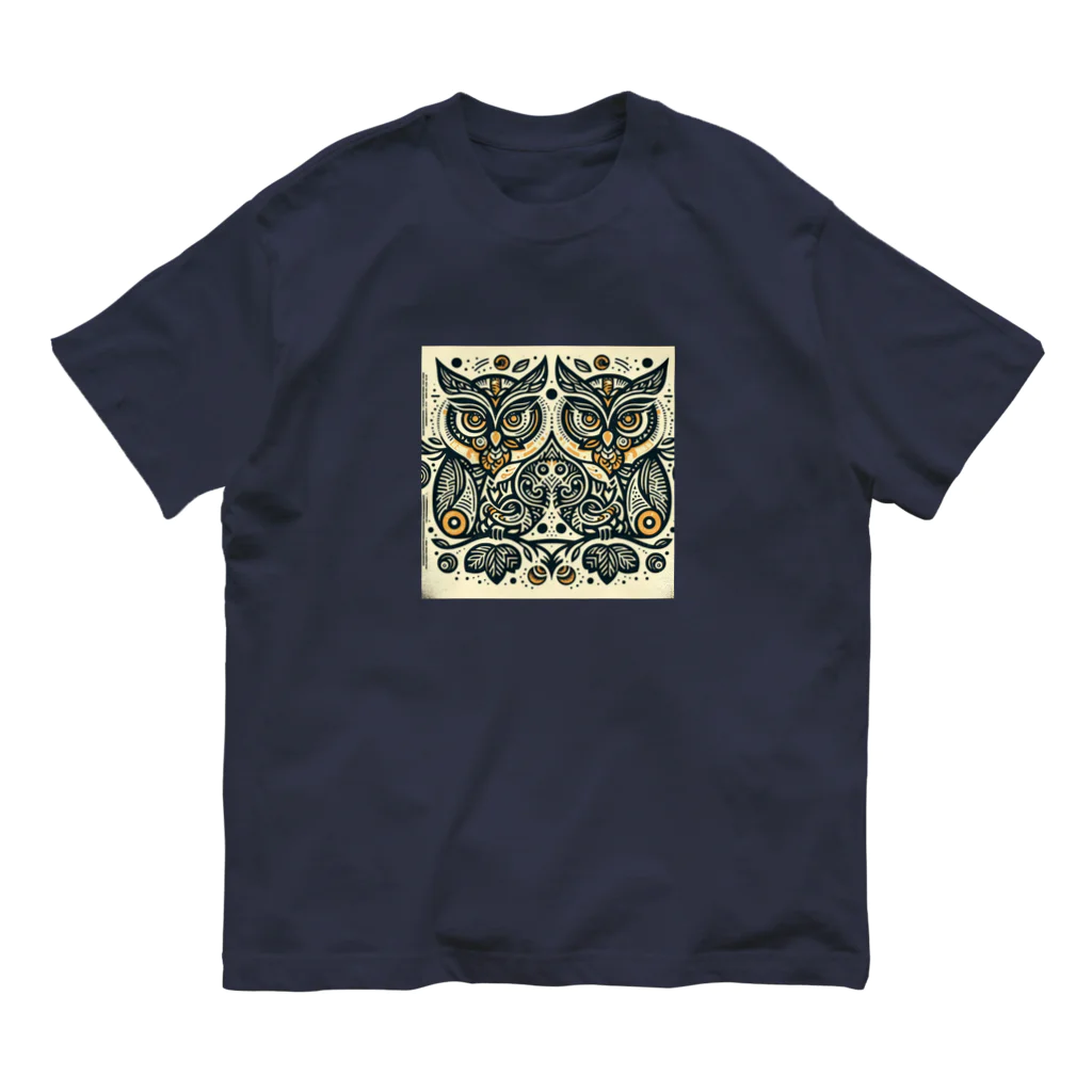 kotpopのSymmetrical Owls Organic Cotton T-Shirt